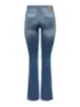Helle Jeans im Boyfriend-Stil