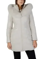 Guess Giubbotto Donna - Stilvolle Damenjacke für jeden Anlass