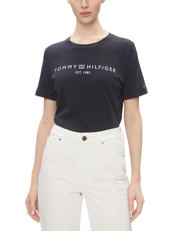 "Tommy Hilfiger Damen T-Shirt - Stil & Komfort vereint" "Tommy Hilfiger Damen T-Shirt - Stil & Komfort vereint"