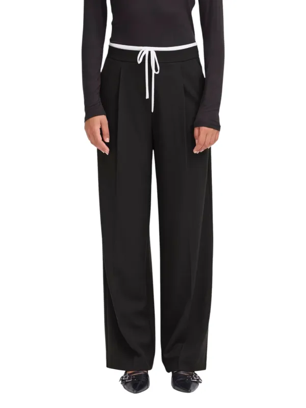 Ichi Damenhose 493334 – Stilvolle Eleganz und Komfort Ichi Damenhose 493334 – Stilvolle Eleganz und Komfort