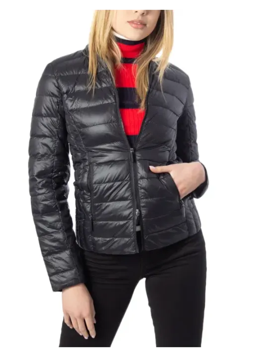 Schwarze, gesteppte Cropped-Jacke mit Reißverschluss
