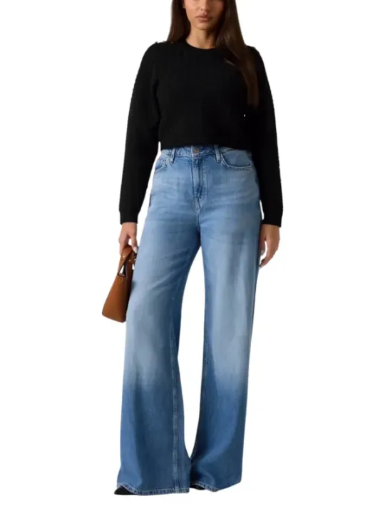 "Stilvoller Guess Damenpullover mit einzigartigem Design"