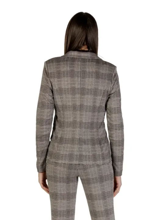Eleganter Ichi Damenblazer – Stilvoll & Vielseitig Eleganter Ichi Damenblazer – Stilvoll & Vielseitig