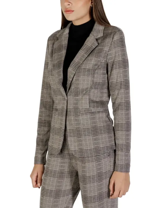 Eleganter Ichi Damenblazer – Stilvoll & Vielseitig Eleganter Ichi Damenblazer – Stilvoll & Vielseitig