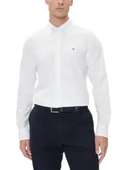 Tommy Hilfiger Herrenhemd 492634 – Stilvoll & Modern