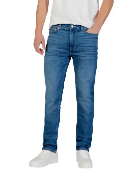 "Tommy Hilfiger Herrenjeans 493060 – Zeitloser Stil & Komfort" "Tommy Hilfiger Herrenjeans 493060 – Zeitloser Stil & Komfort"