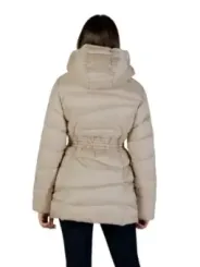 "Damenjacke Ea7 Giubbotto 492550 - Stilvoll & Funktional"