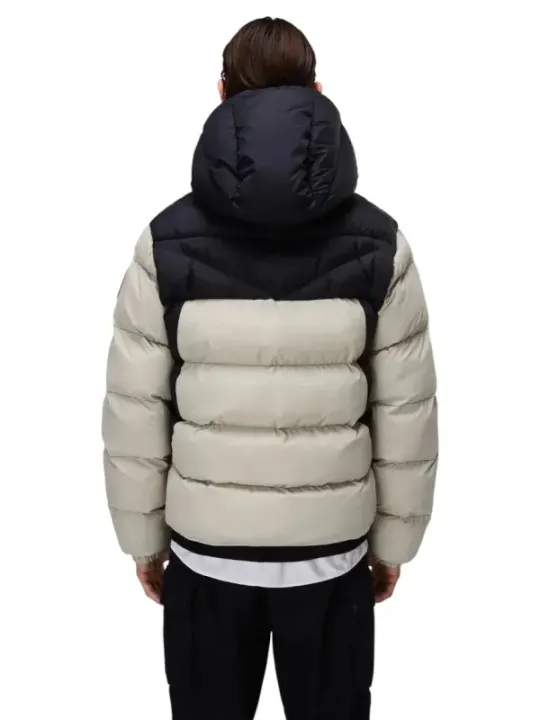 "Stylische Napapijri Herrenjacke – Funktional & Modisch"