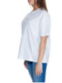 T-Shirt Calvin Klein Jeans - Calvin Klein Jeans T-Shirt Donna 80,00 €  | Planet-Deluxe