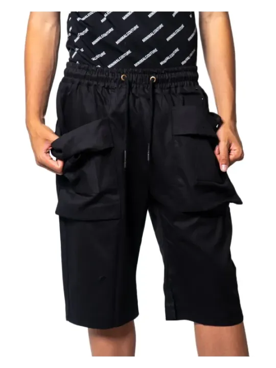 Schwarze Cargoshorts mit vielen Taschen