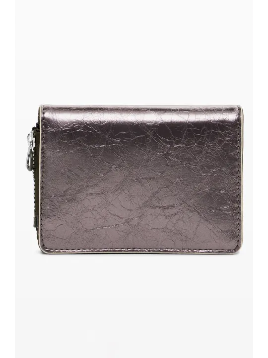 "Desigual Damen Geldbörse Bronze – Stilvoll & Funktional" "Desigual Damen Geldbörse Bronze – Stilvoll & Funktional"