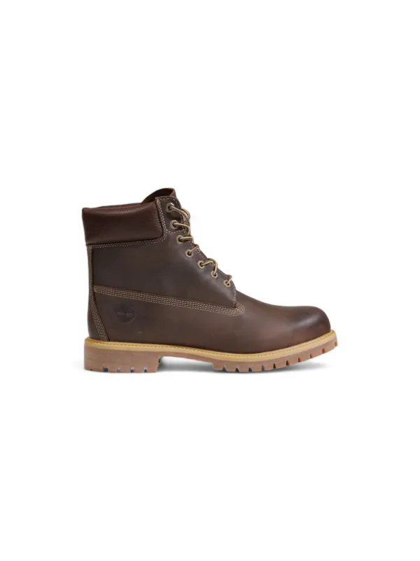 Braune Timberland Lederstiefel Seitenansicht Braune Timberland Lederstiefel Seitenansicht
