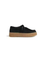 Schwarzer Clarks Schuh mit Profilsohle