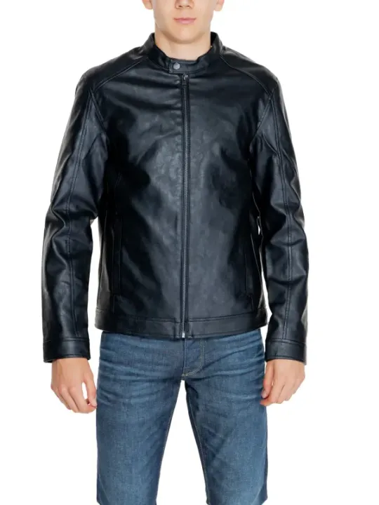 Schwarze Lederjacke klassischer Biker-Stil