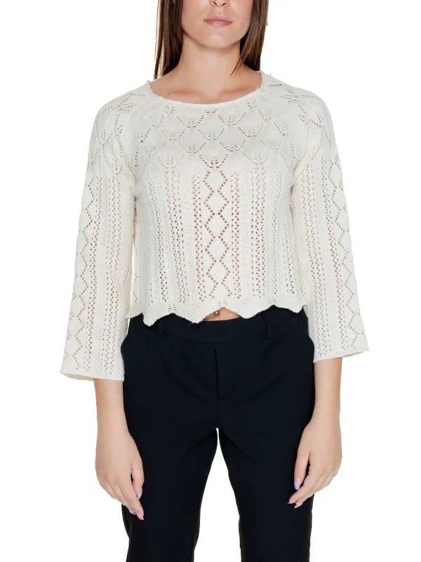 Weicher Baumwollpullover mit Glockenärmeln Weicher Baumwollpullover mit Glockenärmeln
