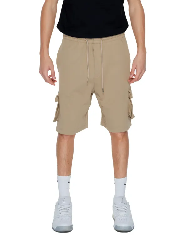 Beige Cargo-Shorts mit Kordelzug und Taschen Beige Cargo-Shorts mit Kordelzug und Taschen