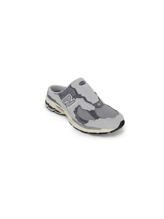 Graue New Balance Camouflage Sneaker