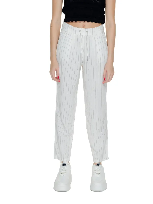 Gestreifte Cropped Hose weiß grau Gestreifte Cropped Hose weiß grau