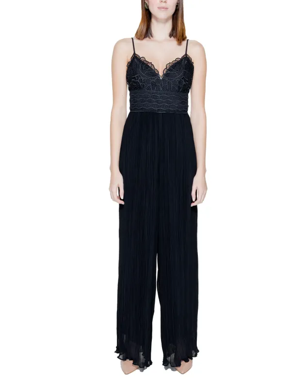 "Guess Anzüge im Sale | Guess - Guess Tuta Donna online kaufen"|Planet-Deluxe "Guess Anzüge im Sale | Guess - Guess Tuta Donna online kaufen"|Planet-Deluxe