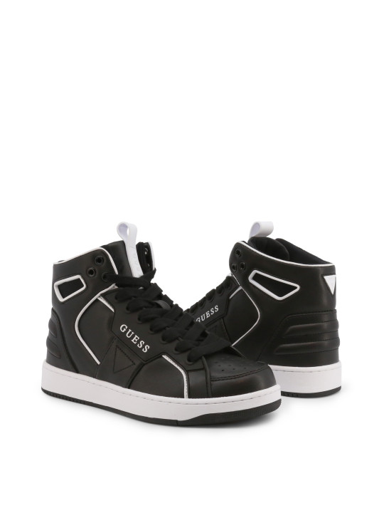 Schwarze und weiße Basketball-Sneakers
