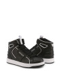 Schwarze und weiße Basketball-Sneakers