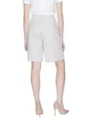 Graue Vero Moda Shorts hintenansicht