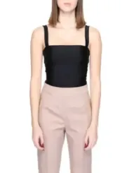 Schlankes Damen-Tanktop mit U-Rücken