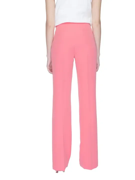 Pinke, weite Hosen mit hoher Taille