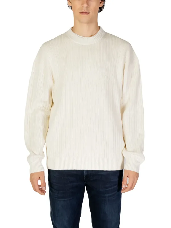 Off-White gerippter Wollpullover mit Rundhalsausschnitt