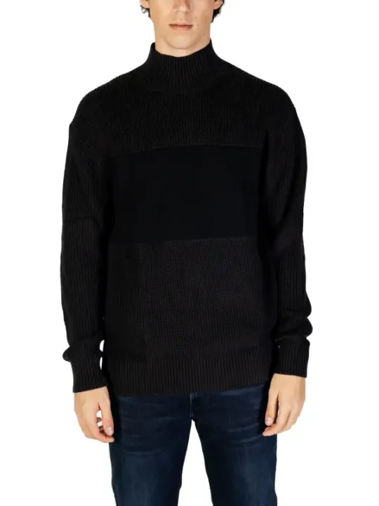 Schwarzer gerippter Calvin Klein Pullover