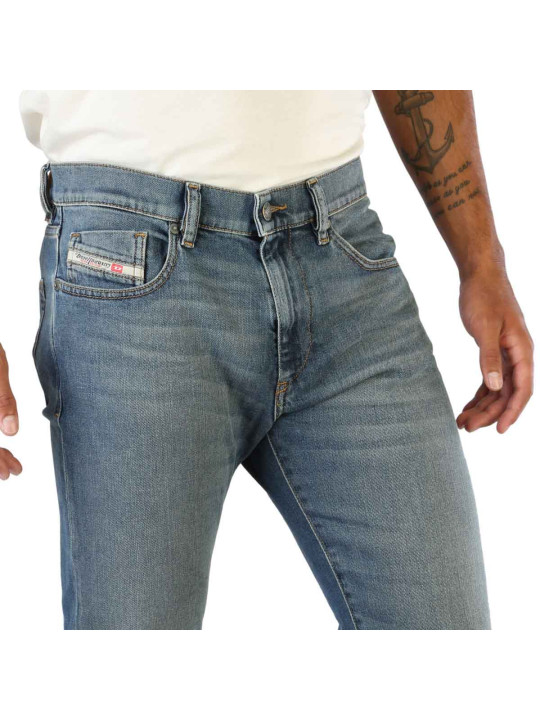 Blaue Diesel Jeans mit Used-Look