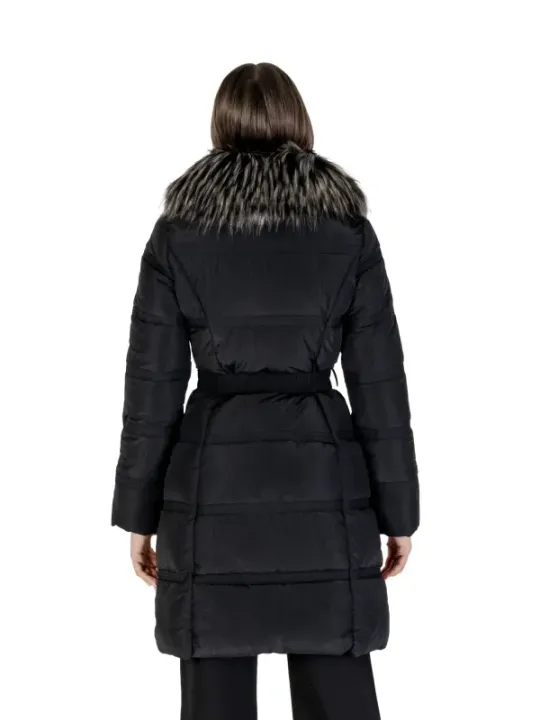 "Guess Jacken im Sale | Guess - Guess Giubbotto Donna online kaufen"|Planet-Deluxe