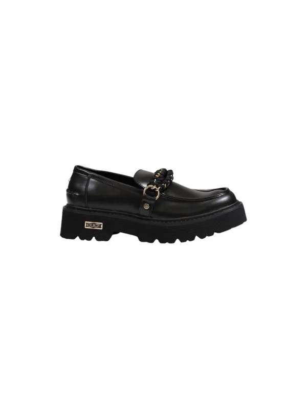 Schwarzer Leder-Loafer mit Kette Schwarzer Leder-Loafer mit Kette