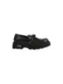 Schwarzer Leder-Loafer mit Kette