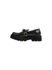 Schwarzer Leder-Loafer mit Ring.