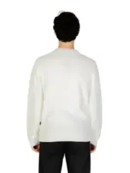Weißer Hamaki-ho Pullover mit Rundhals.