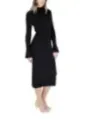 Schwarzes knielanges Wollkleid mit Ärmeln
