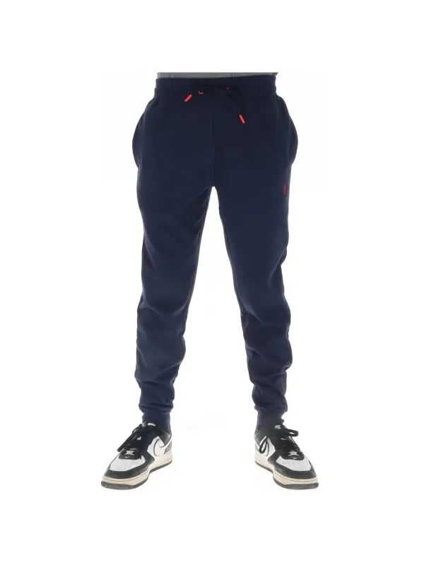 Dunkle Golfhosen mit roter Akzent. Dunkle Golfhosen mit roter Akzent.
