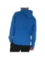 Blauer Hoodie und schwarze Jeans