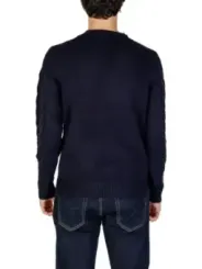 Marineblauer Strickpullover