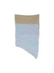 Gestrickter Socken mit Farbverlauf