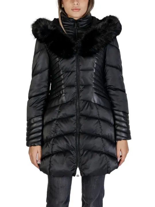 "Guess Jacken im Sale | Guess - Guess Giubbotto Donna online kaufen"|Planet-Deluxe