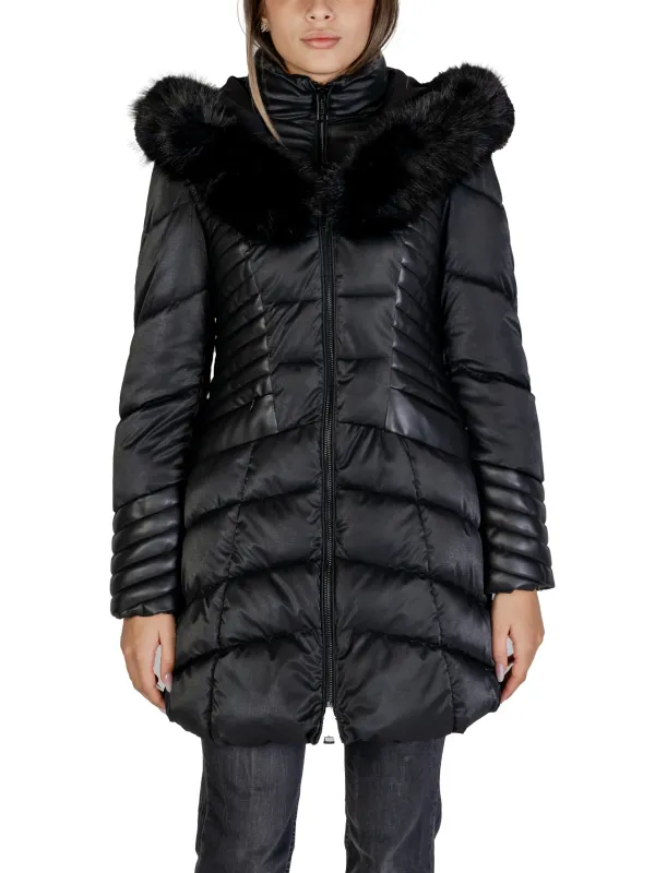 "Guess Jacken im Sale | Guess - Guess Giubbotto Donna online kaufen"|Planet-Deluxe "Guess Jacken im Sale | Guess - Guess Giubbotto Donna online kaufen"|Planet-Deluxe