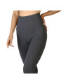 Dunkle graue Bodyboo Leggings Pose