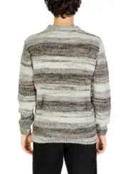 Schwarzer Alpaka-Pullover mit Stickerei