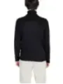 Mann trägt Antony Morato Rollkragenpullover