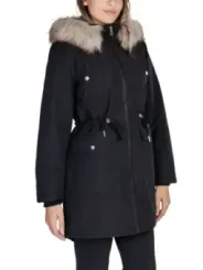 Schwarzer Parka mit Pelzkapuze
