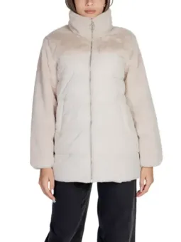 Weiße Kunstfelljacke mit Taupe-Akzenten