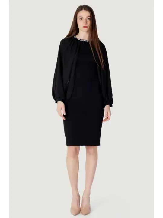 Schwarzes Bleistiftkleid mit langen Ärmeln