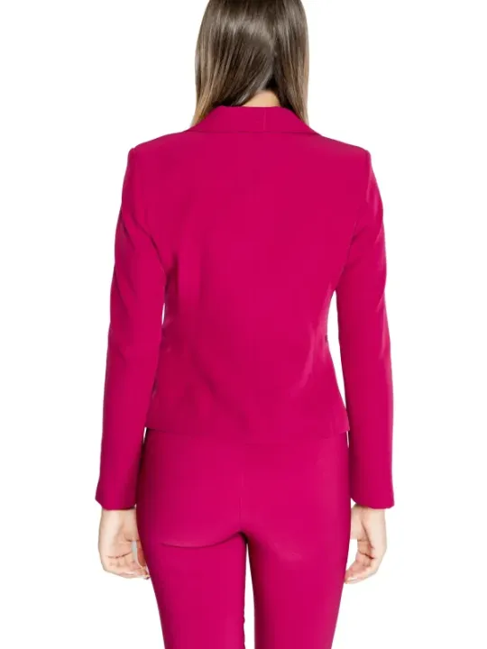Rosa Anzugjacke, Rückenansicht, Mode